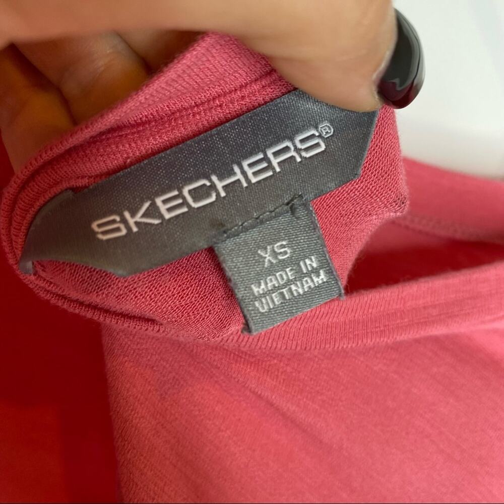 SKECHERS PERFORMANCE Women’s 3/4 Long Sleeve Backless Workout Tee Shirt XS - Picture 9 of 10